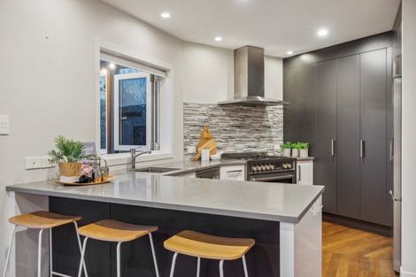 Photo of property in 5 Harris Street, Mount Maunganui, 3116