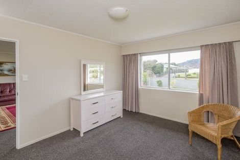 Photo of property in 22 Matai Street, Waikanae, 5036