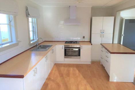 Photo of property in 25 Lincoln Street, Picton, 7220