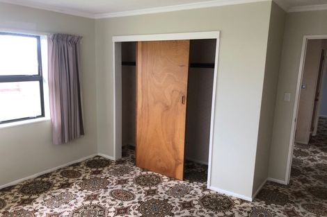 Photo of property in 10 Dives Avenue, Hawera, 4610