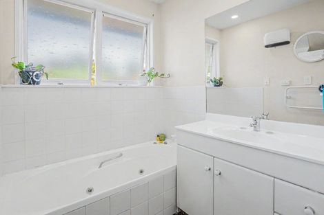 Photo of property in 2/4 Gothic Place, Ilam, Christchurch, 8041