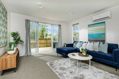 Photo of property in 685a Swanson Road, Swanson, Auckland, 0612