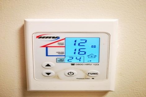 Photo of property in 26 Edwards Avenue, Henderson, Auckland, 0610