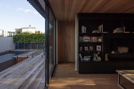 Photo of property in 4a Charles Street, Westshore, Napier, 4110