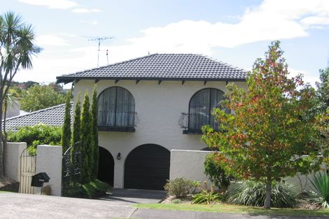 Photo of property in 19 Lyons Avenue, Murrays Bay, Auckland, 0630