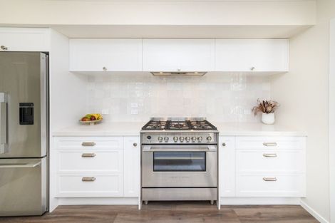 Photo of property in 2 Henty Lane, Marton, 4710