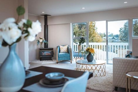 Photo of property in 31 Weatherly Road, Torbay, Auckland, 0630