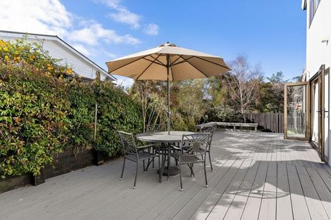 Photo of property in 2/102 Manhattan Heights, Glendene, Auckland, 0602