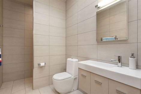 Photo of property in 8 Lloyd Street, Strowan, Christchurch, 8052