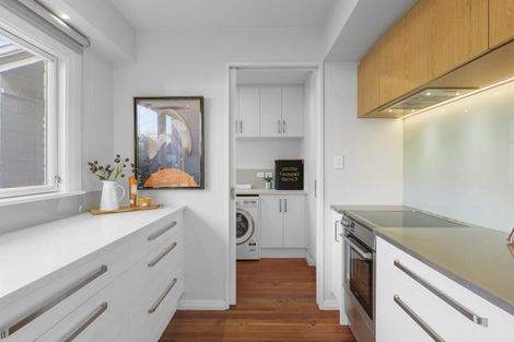 Photo of property in 3 Shaftesbury Street, Avonhead, Christchurch, 8042