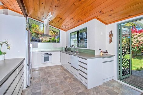 Photo of property in 14 Sierra Avenue, Te Kamo, Whangarei, 0112