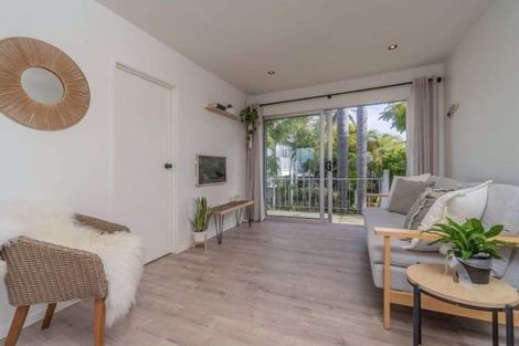 Photo of property in 1/72l Kitchener Road, Milford, Auckland, 0620