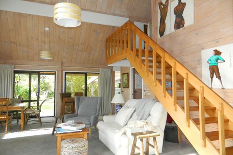 Photo of property in 8 Oripiro Road, Kerikeri, 0230