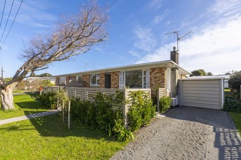 Photo of property in 3/13 Alexander Road, Raumati Beach, Paraparaumu, 5032