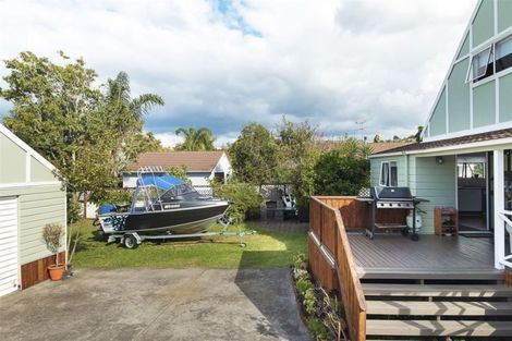 Photo of property in 154 Wellington Street, Pukekohe, 2120
