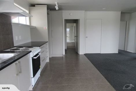 Photo of property in 3/8 Hinekohu Street, New Lynn, Auckland, 0600