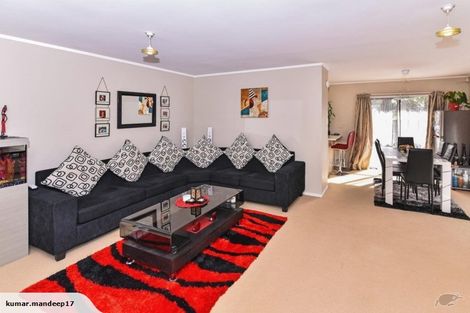 Photo of property in 2/8 Pukeko Place, Papatoetoe, Auckland, 2025