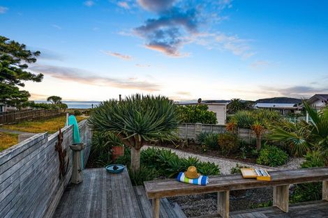 Photo of property in 27 Blue Bell Parade, Omaha, Warkworth, 0986