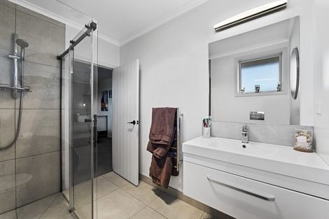 Photo of property in 23 Estate Grove, Inglewood, 4330