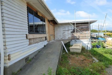 Photo of property in 1a Wiremu Place, Blagdon, New Plymouth, 4310