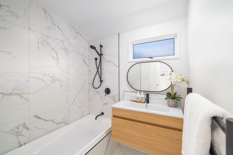 Photo of property in 2/212 Springfield Road, St Albans, Christchurch, 8014