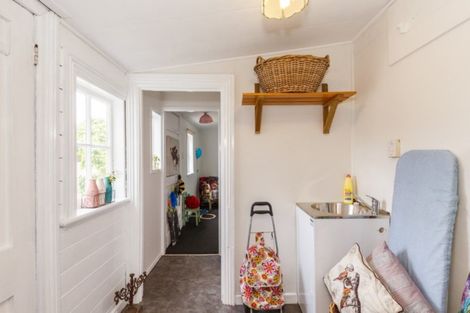 Photo of property in 234 Grey Street, Palmerston North, 4414