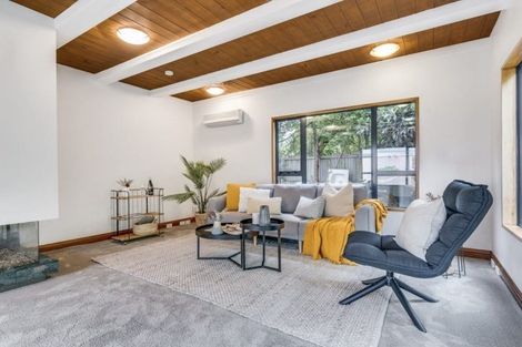 Photo of property in 2/155 Yaldhurst Road, Sockburn, Christchurch, 8042