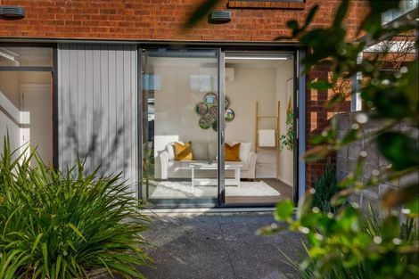 Photo of property in 12 Uku Lane, Hobsonville, Auckland, 0616