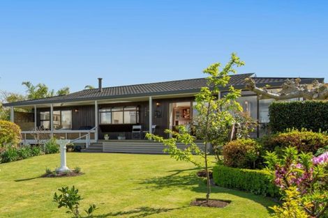Photo of property in 54 Links View Drive, Omokoroa, 3114