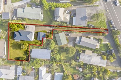 Photo of property in 1/300 Glenfield Road, Glenfield, Auckland, 0629