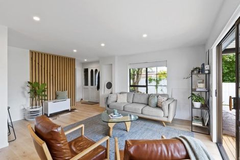 Photo of property in 2/1 Bruce Street, Northcote Point, Auckland, 0627