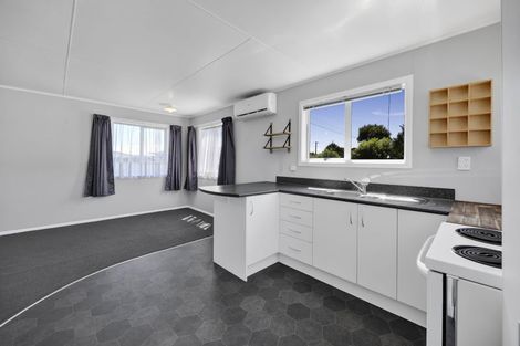 Photo of property in 64 Ketemarae Road, Normanby, Hawera, 4614