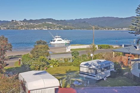 Photo of property in 8 The Esplanade, Tairua, 3508