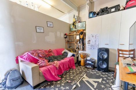 Photo of property in 1 Bignell Street, Gonville, Whanganui, 4501