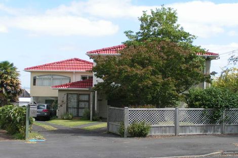 Photo of property in 10a Clarence Road, Northcote Point, Auckland, 0627