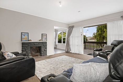 Photo of property in 4 Rainbow Place, Wattle Downs, Auckland, 2103