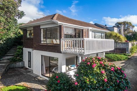 Photo of property in 2/114 Ocean View Road, Northcote, Auckland, 0627