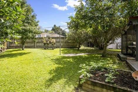 Photo of property in 88 Glendene Avenue, Glendene, Auckland, 0602