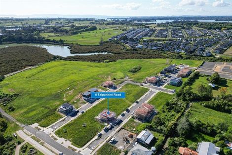 Photo of property in 8 Taipahitini Road, Rosehill, 2113