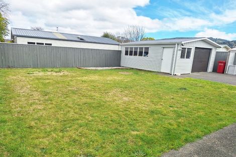 Photo of property in 28 John Street, Trentham, Upper Hutt, 5018
