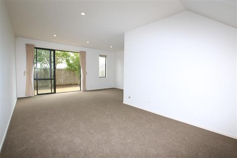 Photo of property in 24/22 Northcross Drive, Oteha, Auckland, 0632