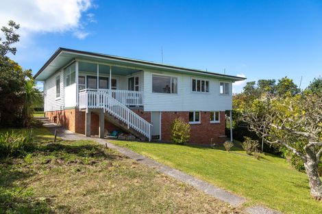 Photo of property in 32 James Tyler Crescent, Lynfield, Auckland, 1042