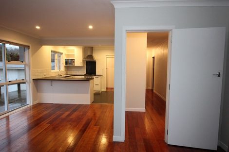 Photo of property in 3 Pukatea Street, Inglewood, 4330
