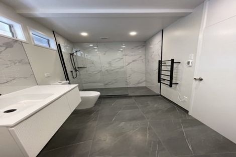 Photo of property in 1/37 Gretel Place, Hillcrest, Auckland, 0627