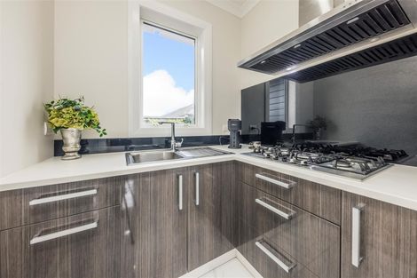 Photo of property in 10 Paso Fino Crescent, Karaka, Papakura, 2113