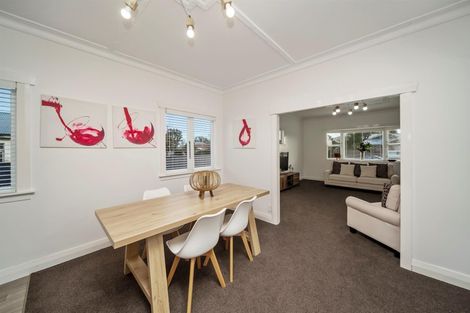 Photo of property in 18 Albion Street, Hawera, 4610