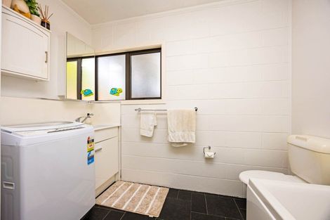 Photo of property in 106 Burnley Terrace, Sandringham, Auckland, 1025