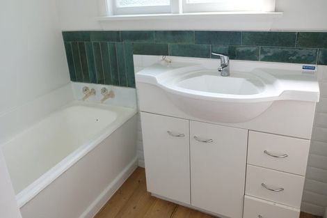 Photo of property in 33 Shelley Street, Rolleston, 7614