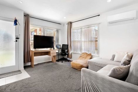 Photo of property in 6/12 Raines Avenue, Forrest Hill, Auckland, 0620