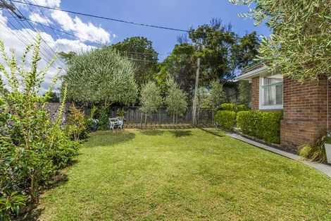 Photo of property in 120a Vauxhall Road, Narrow Neck, Auckland, 0624